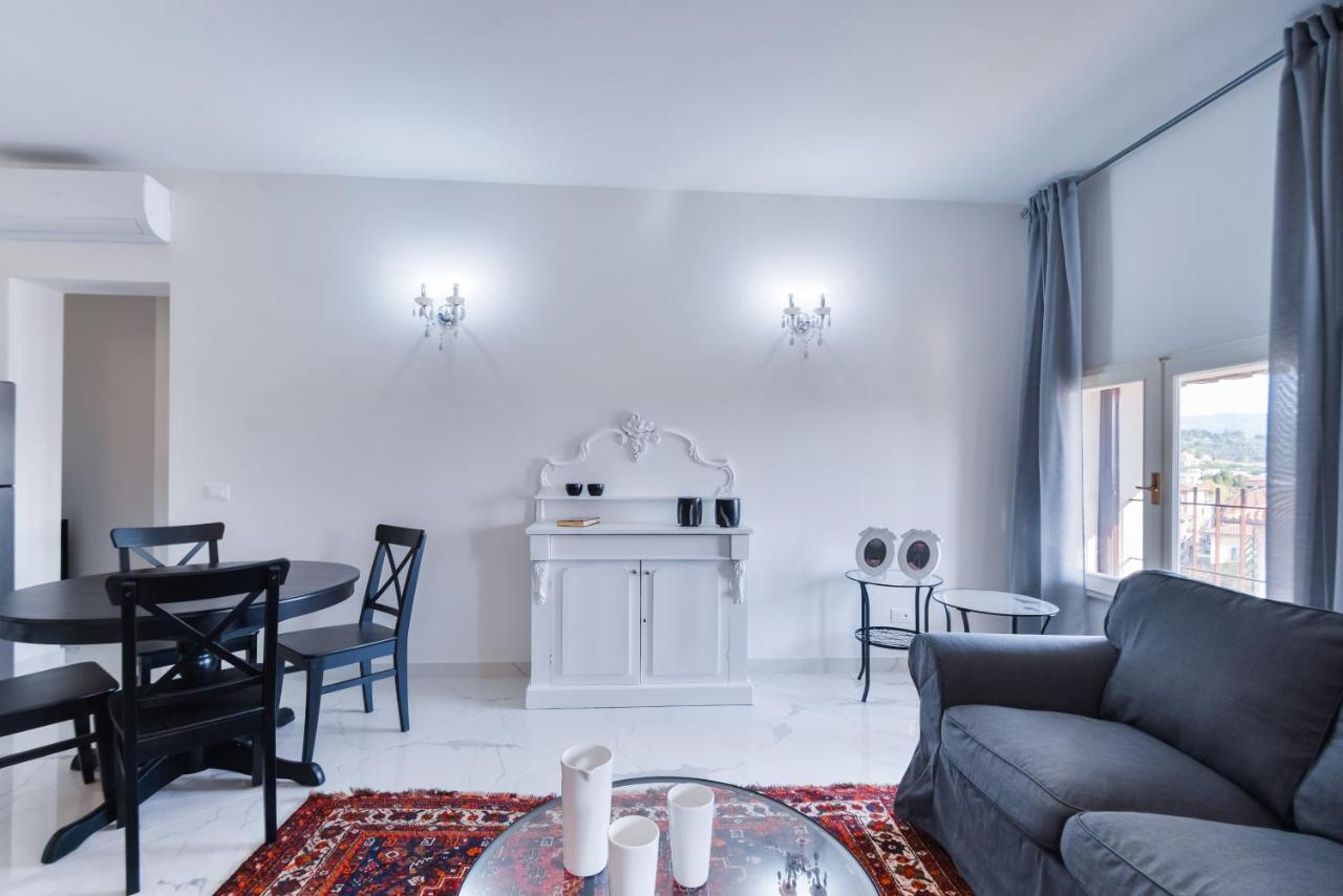 New Central Apartment & Rooms Монтекатини-Терме Экстерьер фото