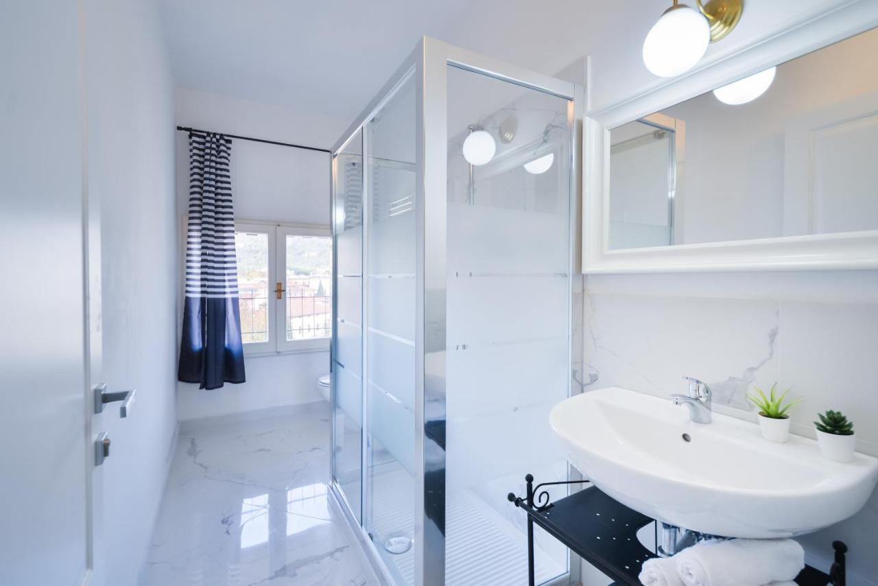 New Central Apartment & Rooms Монтекатини-Терме Экстерьер фото