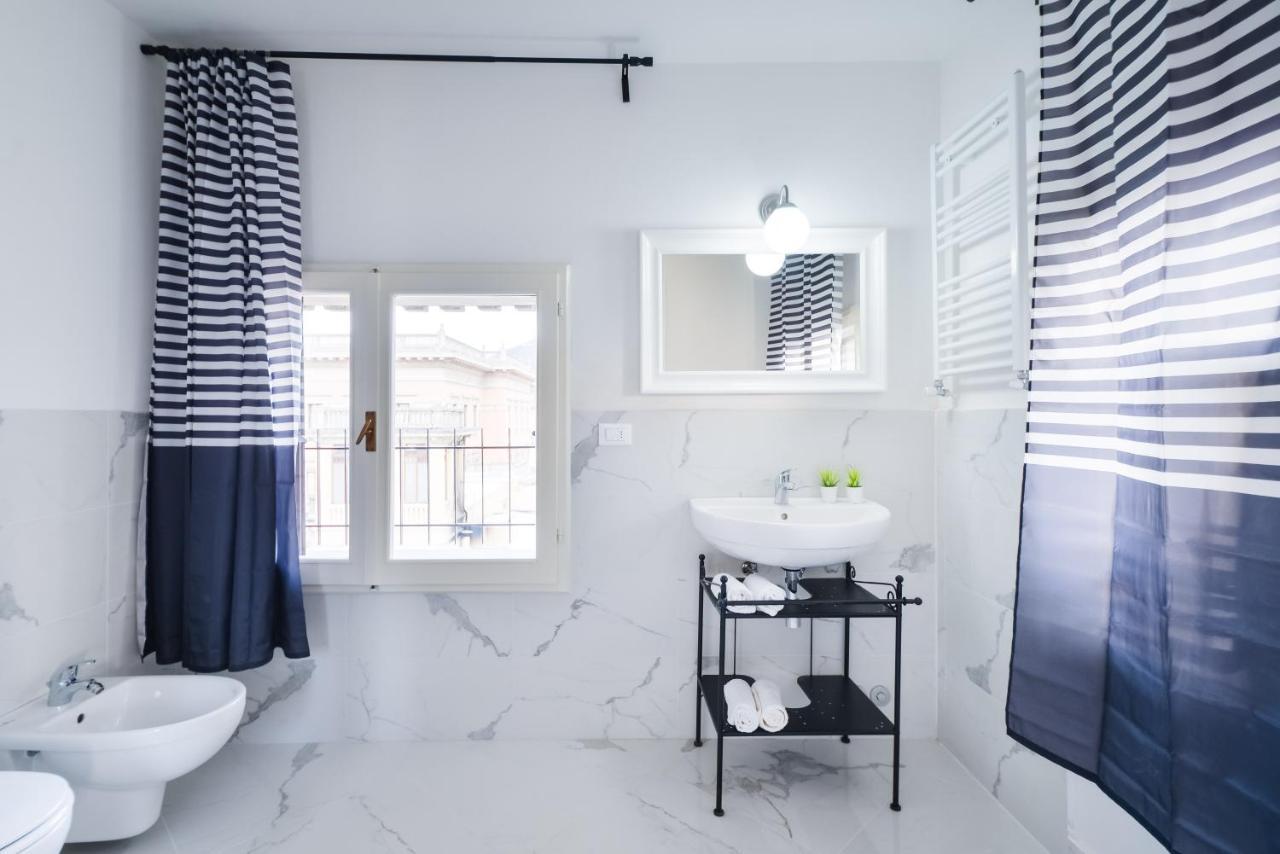 New Central Apartment & Rooms Монтекатини-Терме Экстерьер фото