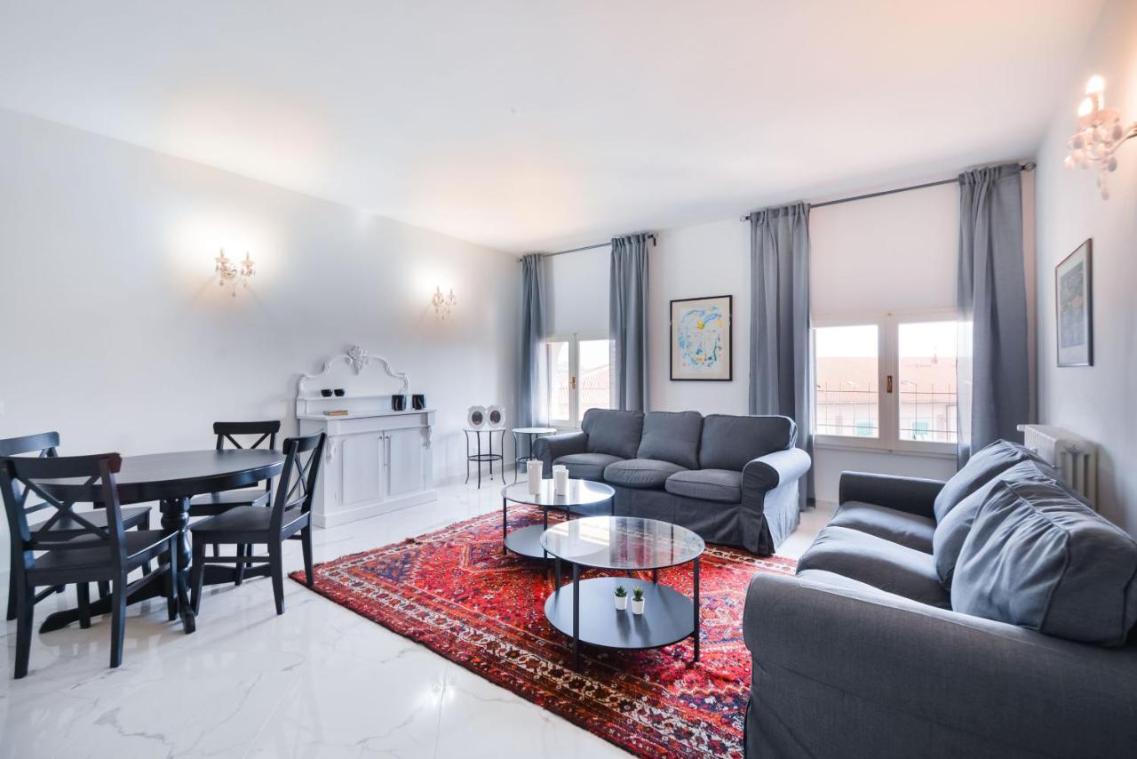 New Central Apartment & Rooms Монтекатини-Терме Экстерьер фото